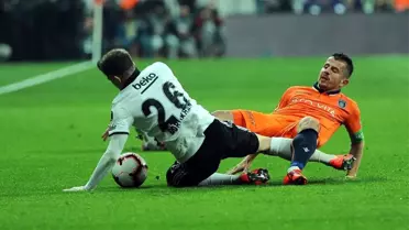 İlk Yarı Berabere Sona Erdi