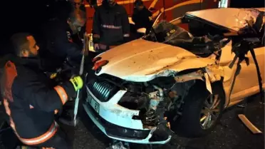 Otomobil Kamyona Arkadan Çarptı: 1'i Ağır 3 Yaralı