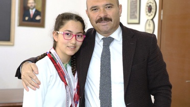 Aydınlı Elfin'den Büyük Başarı