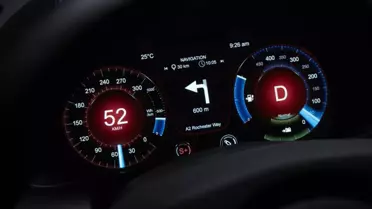 Aston Martin'den Tamamen Elektrikli Rapid E Tam 604 Beygir!