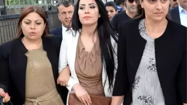 Erteleme Süresi Dolan Ayşe Öğretmen, Cezaevine Girdi