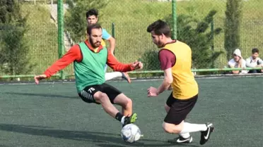 Üni Spor Fest'te Ödül Coşkusu