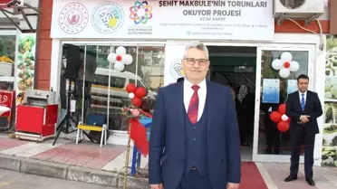 Manisa'da Bakanlık Destekli 'Kitap Kafe' Açıldı