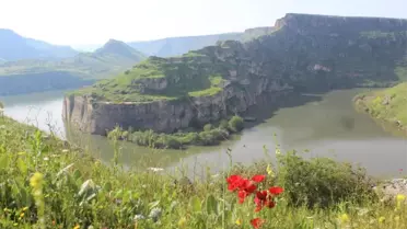 Rumkale'de Turist Hareketliliği Başladı