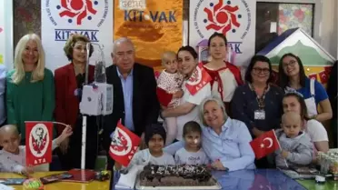 Onkoloji Hastanesinde Çocuklara 23 Nisan Kutlaması