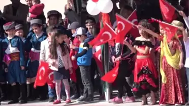 Muğla Ege'de Çocuklar Bayramlarını Kutladı