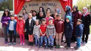 Vanlı Çocuklar ile Mülteci Çocuklar Birlikte 23 Nisan'ı Kutladı