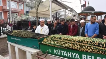 Buzdolabından Yaptıkları Saldan Gölete Düşüp Ölen 2 Kardeş, Toprağa Verildi