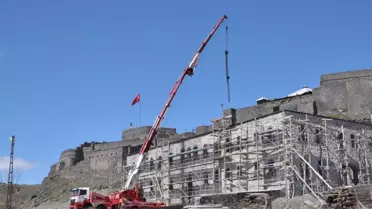 Kars Beylerbeyi Sarayı'nda Çalışmalar Yeniden Başladı