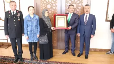 Aksaray'da Şehit Ailesine Şehadet Belgesi Verildi