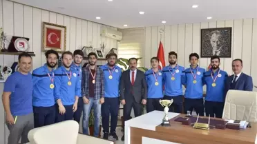 Şampiyon Voleybolculardan İl Müdürü Yıldız'a Ziyaret