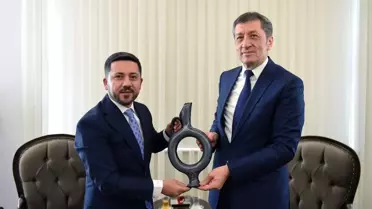 Başkan Arı, Ankara'da Çeşitli Ziyaretlerde Bulundu