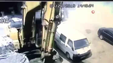 Patlamada Ölü Sayısı 3'e Yükseldi: Dehşet Anları Kamerada
