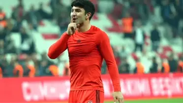Güven Yalçın, Beşiktaş'tan Ayrılmak İstemiyor!