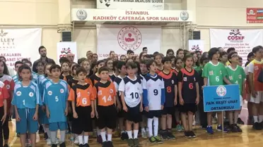 Kadıköy'de Geleneksel Çocuk Oyunları Liginde Ödüller Sahiplerini Buldu