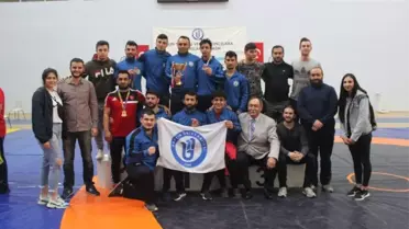 A Klasman Grekoromen Stilde Bartın Üniversitesi Öğrencileri 9 Madalya Almayı Başardı