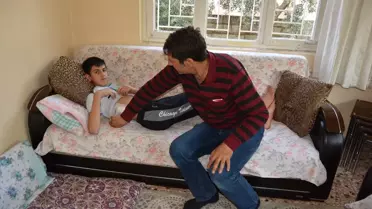 Düğünde Ateşlenen Silah Bahçesinde Oynayan Çocuğu Yaraladı