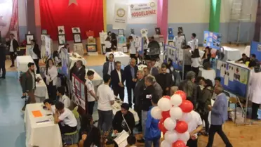 Öğrencilerin Projelerinin Bulunduğu Tübitak Sergisi Açıldı