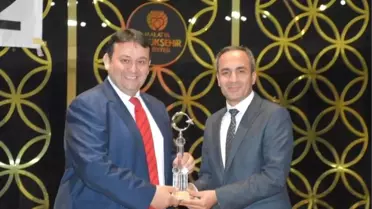 Asym'den Dha'ya Ödül