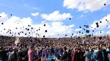 Erzincan Binali Yıldırım Üniversitesinden Mezun Olan 3 Bin 740 Öğrenci Kep Attı
