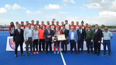 Gaziantep Polisgücü Kadın Hokey Takımı Süper Lig Şampiyonu