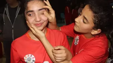 Çocukları Ağlatan Hediye