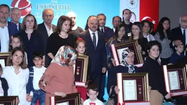 Şehit ve Gazi Ailelerine Devlet Övünç Madalyaları Takdim Edildi