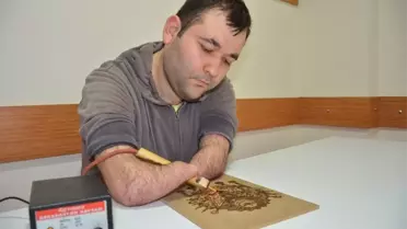 Elleri ve Ayakları Yok Ama Azmi Var