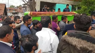 Salep Toplarken Öldürülen Kesici'nin Yakınları Tepki Gösterdi