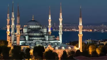 Adana İftar Saati: 10 Mayıs Cuma İftar Saatleri (2019 Ramazan İmsakiyesi)