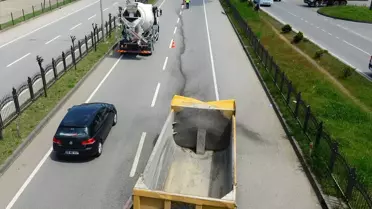 Kamyonun Damperi Üst Geçide Çarptı: 2 Yaralı