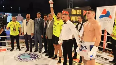 Milli Boksör Samet Keser Rus Rakibini Yendi