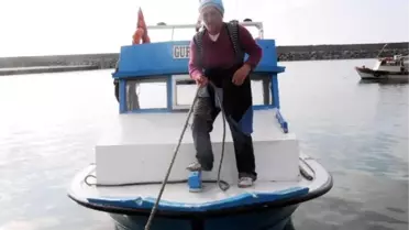 Balıkçılıkla 4 Çocuğunu Okutan Annenin Çalışma Azmi