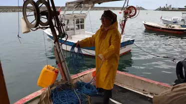 Bakan Pakdemirli'den Havva Anneye Çiçek