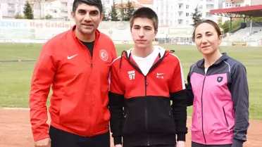 Görme Engeli Atletizmde Başarılarına Mani Olmadı