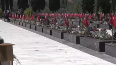 Ah Babam Yanımda Olsaydın Uçurtma Uçururduk'