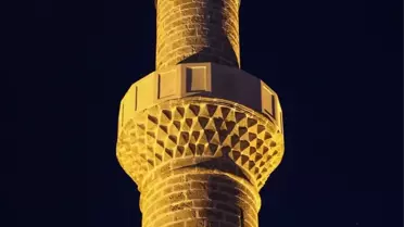 Şehzade Korkut Camisi'nin 'Külahı'Nın Yerine Takılması İçin Başlatılan Çalışmalar Tamamlandı