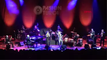 Bursa Pink Martini, Bursa'da Sahneye Çıktı
