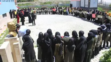 Vanlı Lise Öğrencileri İsrail İşgalini Kınadı