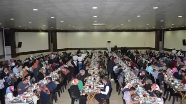 Gediz Belediyesi Personeli İftar Yemeğinde Buluştu