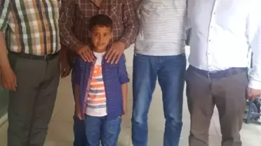 Aynı İsmi Taşıyan 5 Amca Çocuğu Çözümü Birbirlerine Lakap Takmakta Buldu