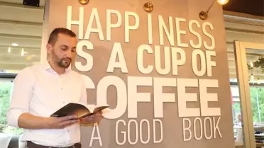 Bir Kupa Kahveyle Köy Okullarındaki Çocuklar İçin Kitap Topluyor