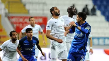 Spor Toto Süper Lig: Kasımpaşa: 0 - Atiker Konyaspor: 1 (İlk Yarı)