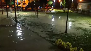 Manisa'da Dolu Tarım Arazilerine Zarar Verdi