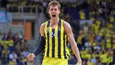 THY Avrupa Liginde Sezonun En Değerli Oyuncusu Jan Vesely
