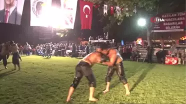 19 Mayıs Yağlı Güreşleri' Kartal Sahilinde Gerçekleştirildi