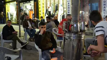 Dadaşların Ramazan Akşamlarında Semaver Keyfi