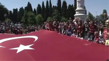 Geniş Haber) - Yüzlerce Motosikletlinin 15 Temmuz Şehitler Köprüsü'nden Geçişi Havadan Fotoğraflandı