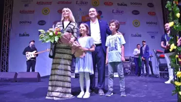 Gökçe, Akhisarlılara Unutulmaz Bir Gece Yaşattı