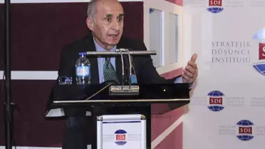 AB'nin Uluslararası Sistemdeki Yeri ve Geleceği Paneli
